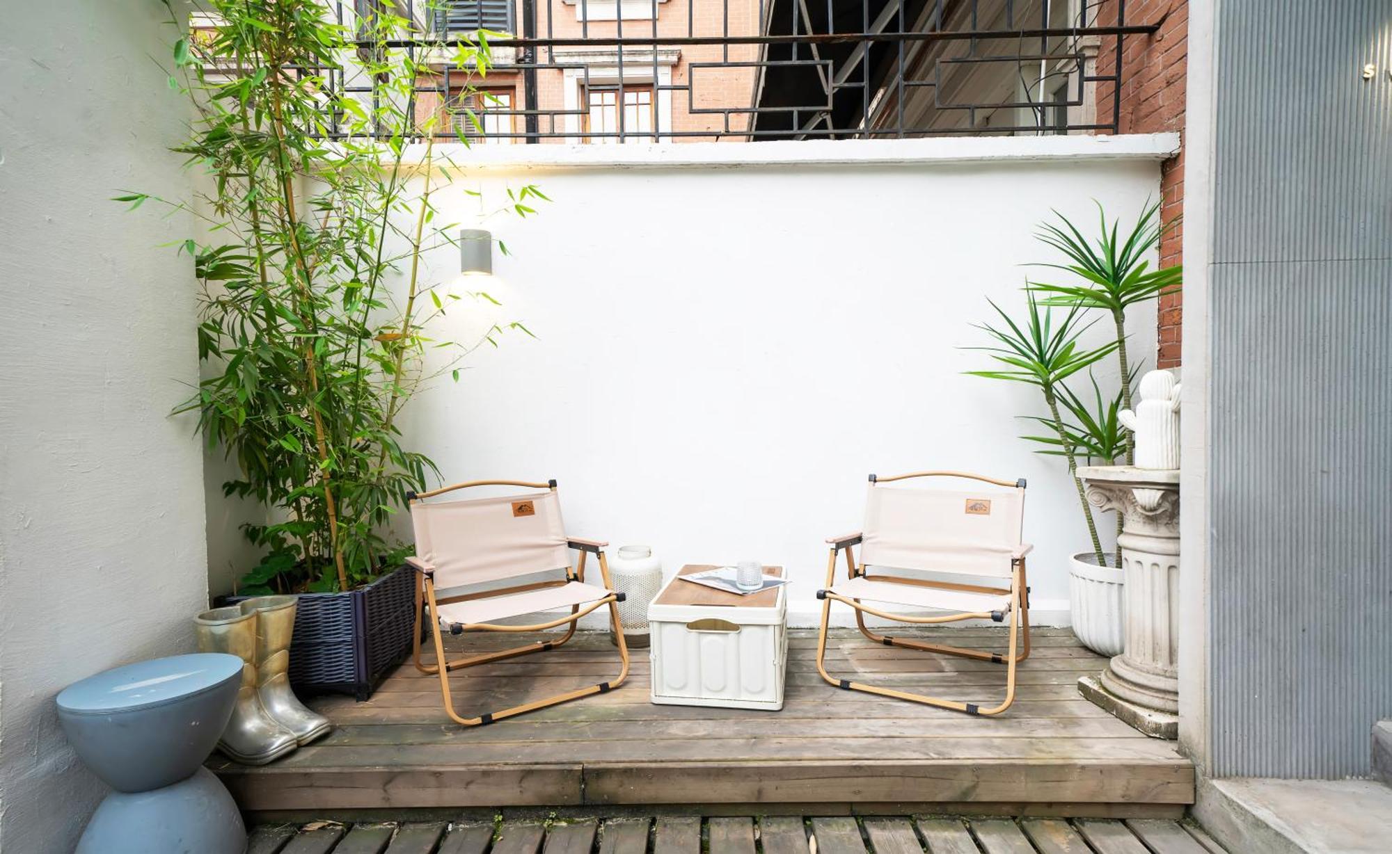 Moli B&b-jing'an Temple Near The Subway Private Yard Townhouse Garden Apartment Shanghai