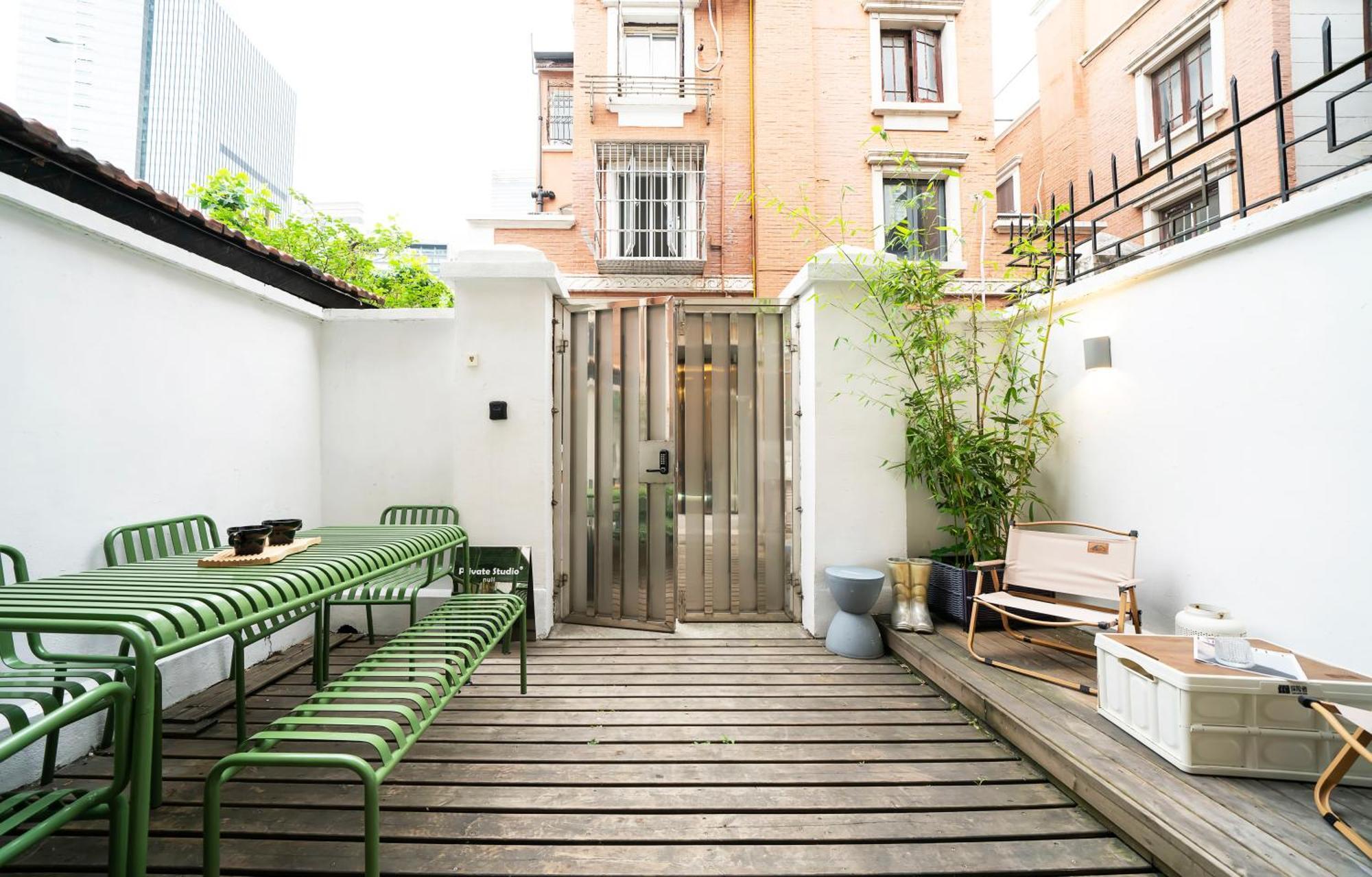 Moli B&b-jing'an Temple Near The Subway Private Yard Townhouse Garden Căn hộ *